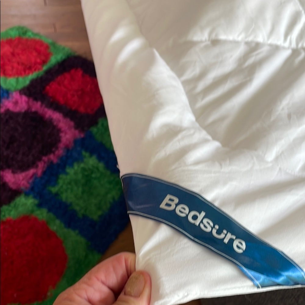 Bedsure White Comforter